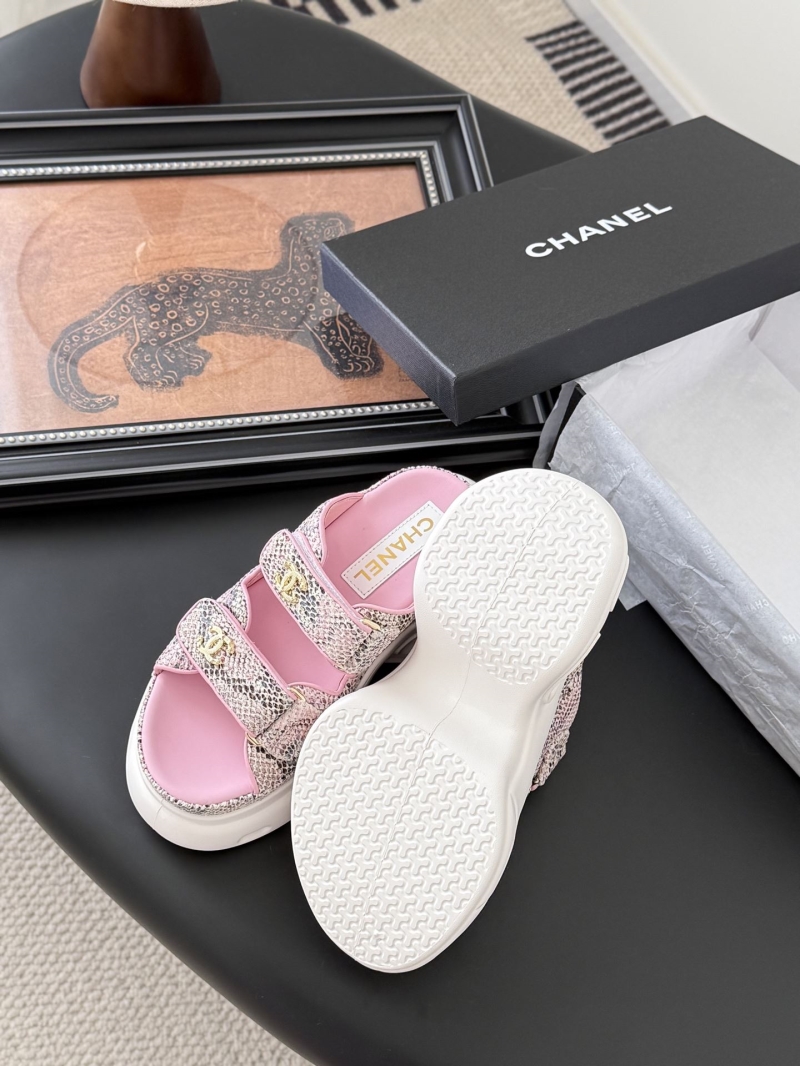 Ch**el sandals
